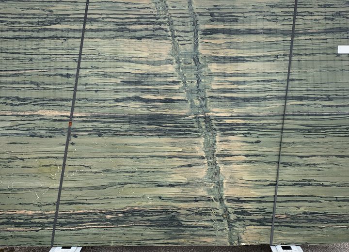 Lastra Verde Bamboo con venature orizzontali